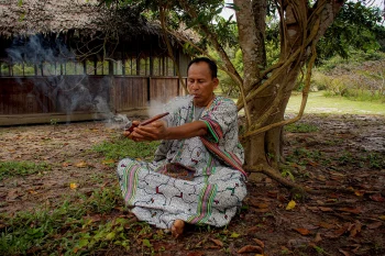 maestro dom miguel smoking a pipe